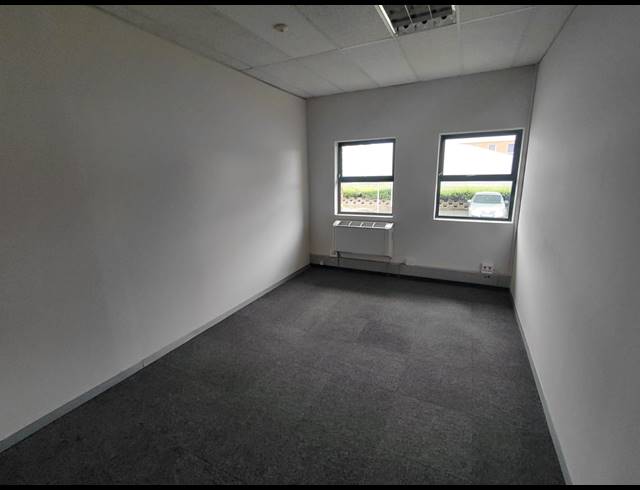 1,229M² OFFICE TO LET IN RANDJESPARK